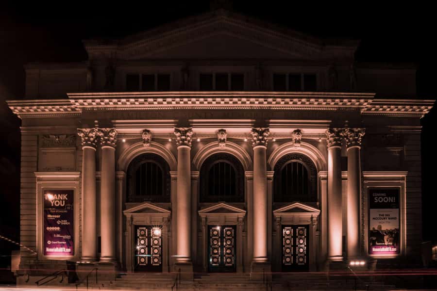 Cincinnati: Ghosts & Poltergeists Haunted Walking Tour - How much walking and how much ghost hunting?