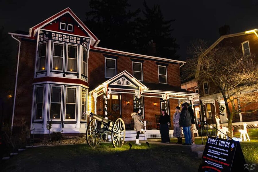 Civil War Ghosts: Echoes of the Fallen Gettysburg Ghost Tour - The practical side of the walk