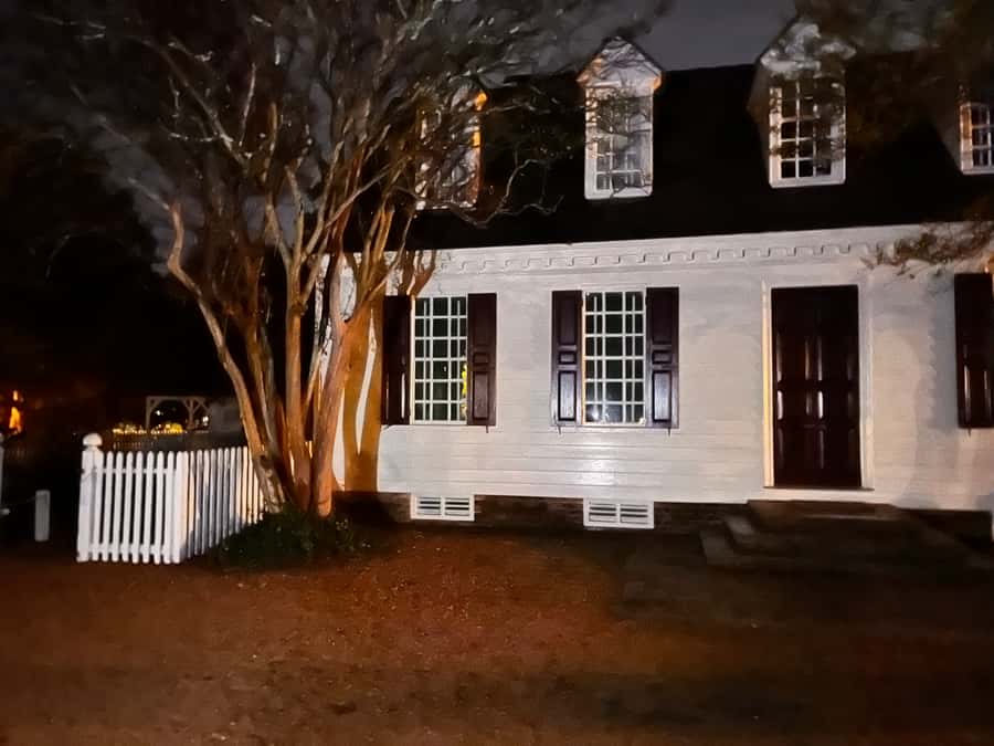 Colonial Williamsburg Ghost Stories - Key points to know before you book