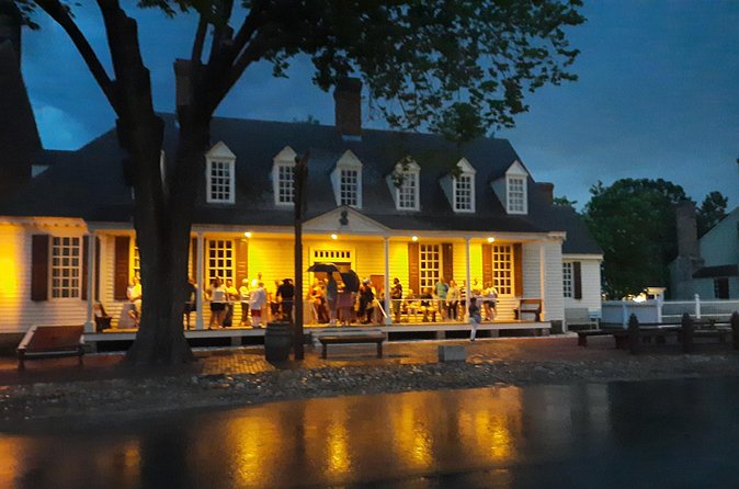 Colonial Williamsburg Ghost Stories and Walking Tour - Family fit, access, and practical details
