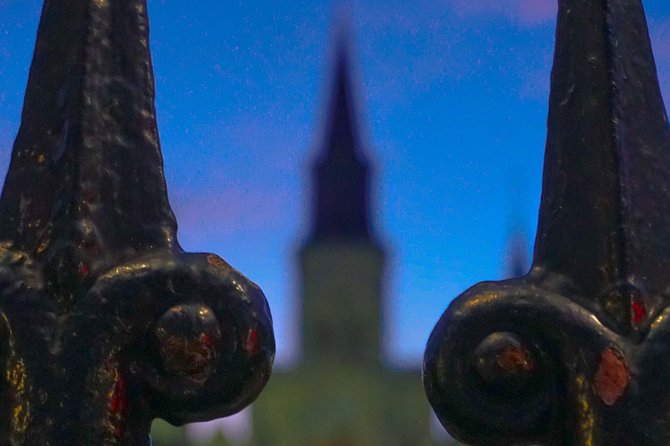 Crawl New Orleans: Haunted Bar Crawl with Shot Included - LaLaurie Mansion and the television connection