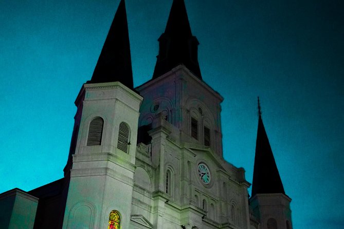 Crawl New Orleans: Haunted Bar Crawl with Shot Included - Who should book this evening walk