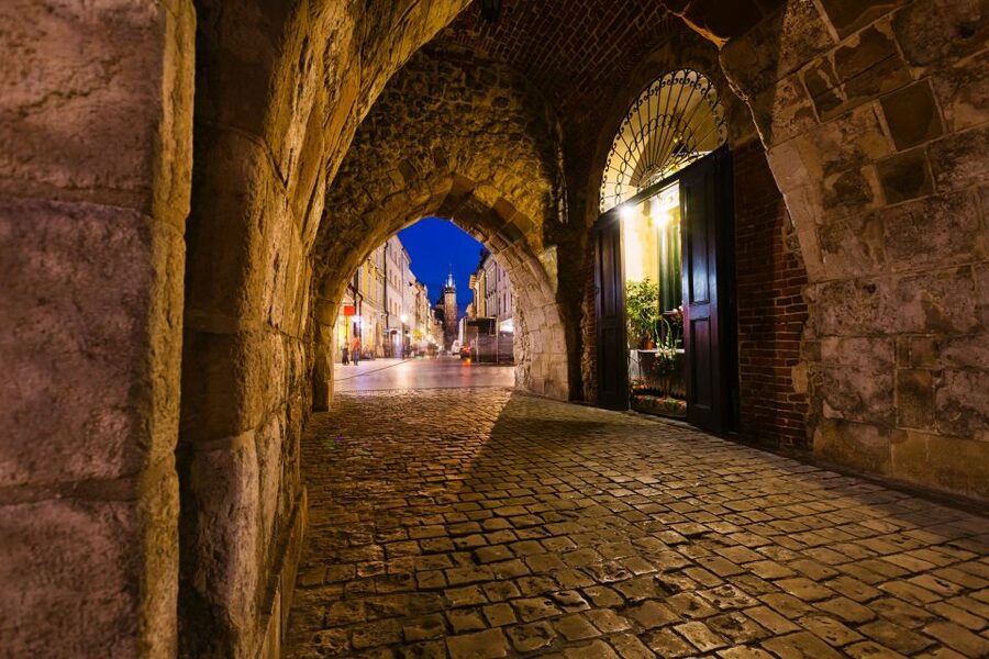 Creepy Krakow: 2-Hour City Walking Tour - Maria Magdalena’s Square and the city’s unsettling stories