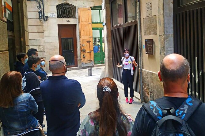 Crimes the tour through the Dark Side of Barcelona - Roman walls, Barcino, and the first documented crime