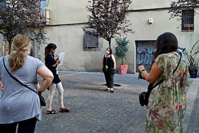Crimes the tour through the Dark Side of Barcelona - Starting on La Rambla with Barcelona’s first crime story
