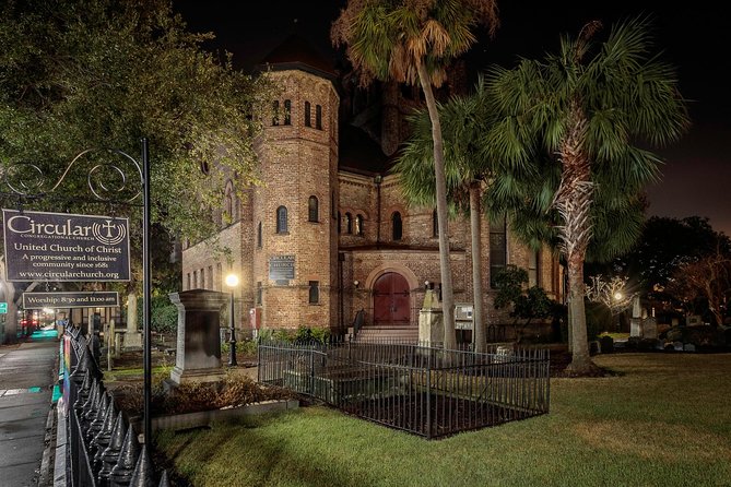 Curses, Corsets, & Candlelight: Terrors of Charleston Ghost Tours - Poogan’s Porch and the story of Zoe