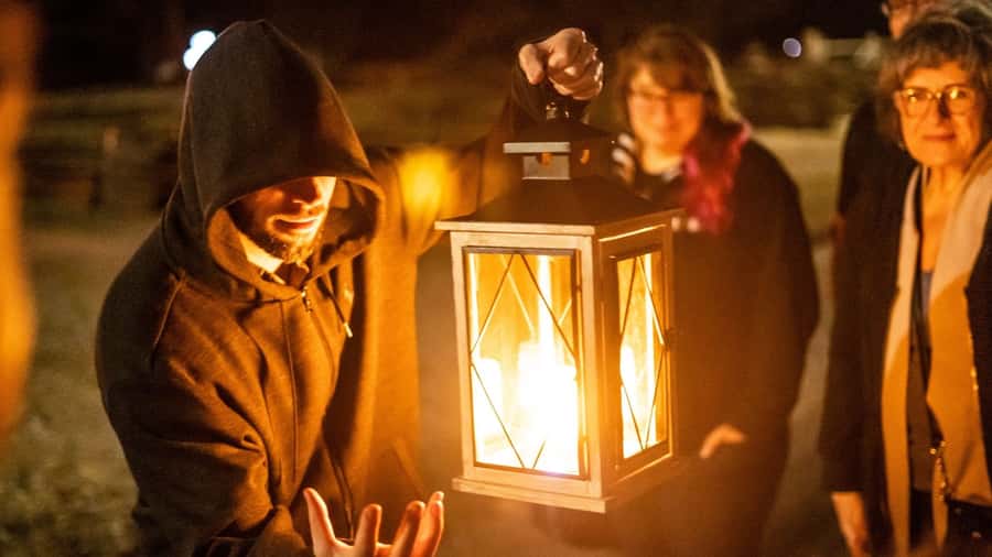 Dallas: Historic West End Ghost Walking Tour - La Quinta Inn, Dealey Pizza, and unexpected stops
