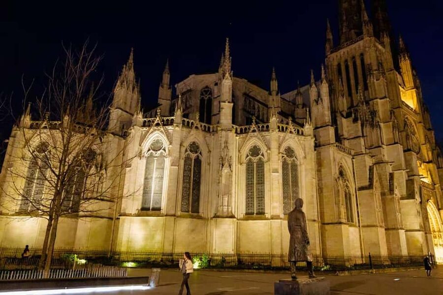 Dark Bordeaux: Ghosts, True Crimes, Eternal haunting Tales - The Palais Rohan and Bordeaux’s darker side