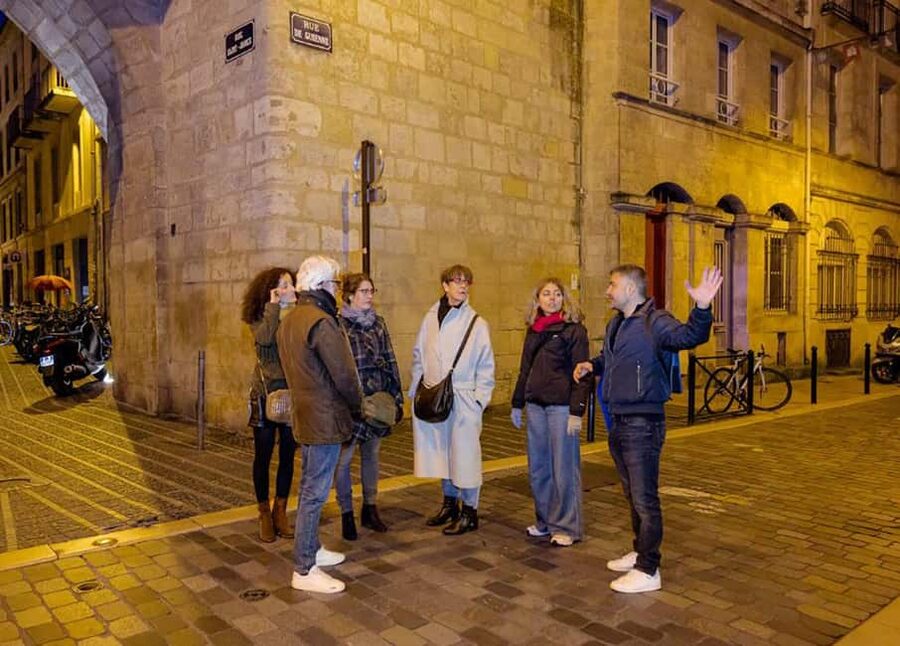Dark Bordeaux: Ghosts, True Crimes, Eternal haunting Tales - Place Fernand Laffargue and the power of a local setting