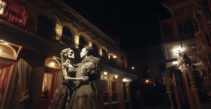 Deadwood Ghost Tours: Ghosts & Graves of Gunslingers' Gulch - Starting at the Deadwood Welcome Center
