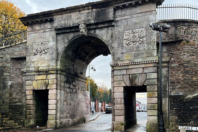 Derrie Danders: Unveiling Derry's Dark & Haunted Past Audio Tour - Roaring Meg, the banshee, and the Great Siege
