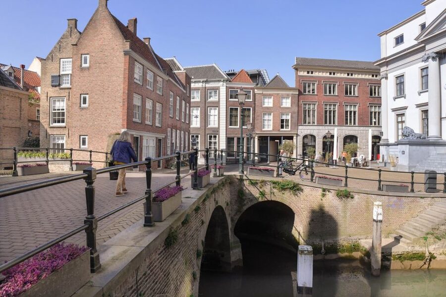 Dordrecht: Dark History Tour - Dordrecht after dark, even in daylight