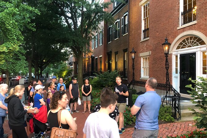 Dreaded Dead Descent of the District: DC Ghost Tour - Why this short DC ghost walk works