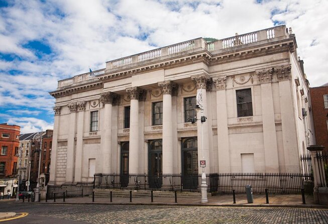 Dublin Ghost Hunt Exploration Game and Tour - How this Dublin ghost hunt works