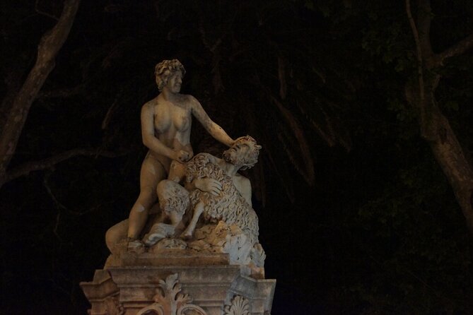 Dubrovnik Ghosts and Mystery Walking Tour - The guide and the storytelling style