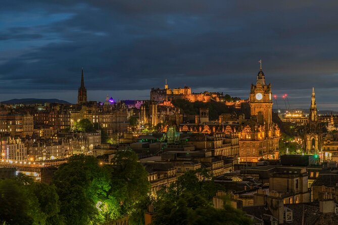 Edinburgh Ghost Tour: Mysteries, Legends and Murders - What to bring for a cold or wet Edinburgh evening