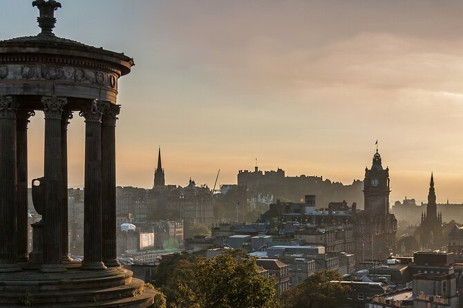 Edinburgh Ghost Tour: Mysteries, Legends and Murders - What the guides add to the experience