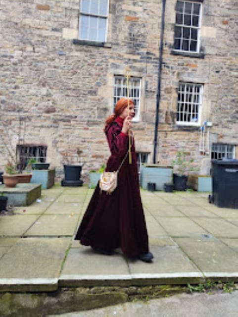 Edinburgh: Guided Ghost Walking Tour - The Royal Mile, where the stories begin