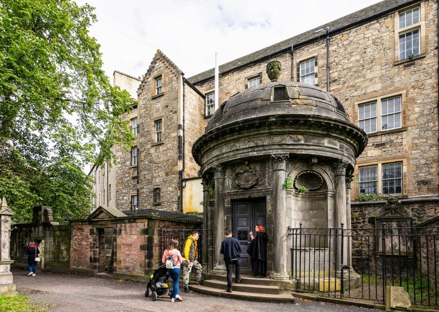 Edinburgh: Haunted Underground Vaults and Graveyard Tour - What the $32 Price Gets You