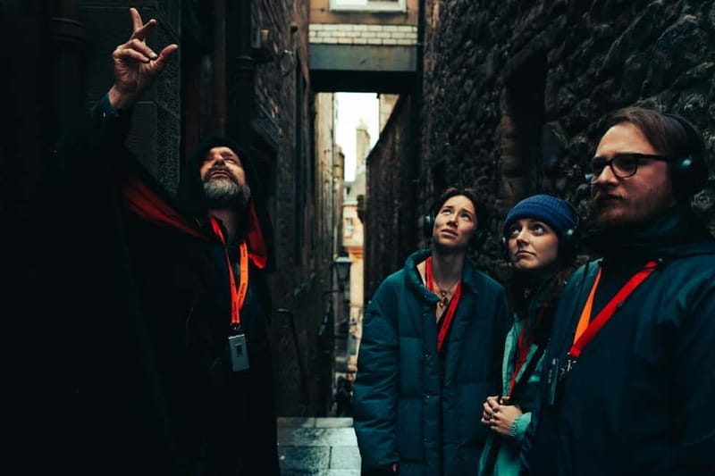 Edinburgh: Multi-Sensory Adults Haunted Vaults Night Tour - What to wear and how difficult the walk feels