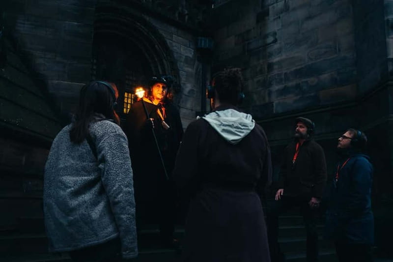 Edinburgh: Multi-Sensory Adults Haunted Vaults Night Tour - Who will enjoy this Edinburgh ghost tour