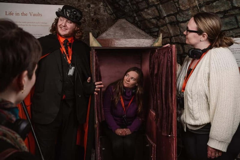 Edinburgh: Multi-Sensory Haunted Underground Tour - The 45-minute descent into the vaults