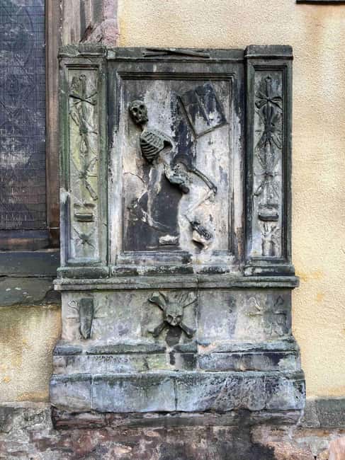 Edinburgh's Dark History Walking Tour - Grassmarket and the public execution stories