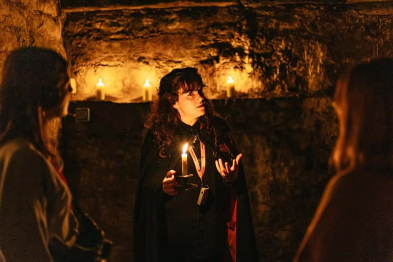 Edinburgh: Underground Vaults Evening Ghost Tour with Whisky - Going below street level into Blair Street