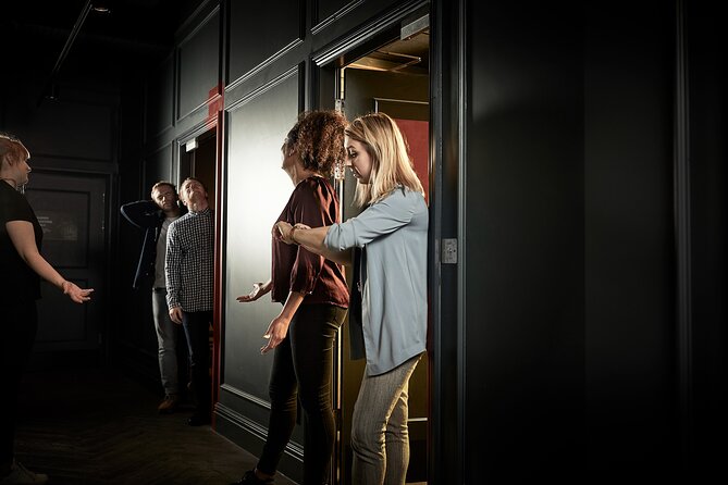Escape Room: Escape Hunt Dubai - Jack The Ripper - The Jack the Ripper story is the main event