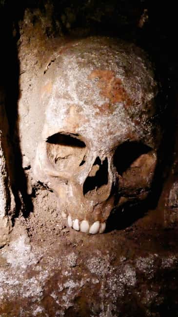Esoteric Naples: Secrets, Ghosts & Street Food Tour - Why Sanità makes a good setting for this walk