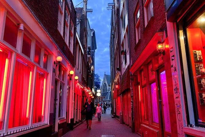 Evening Walking Tour: The Dark Side of Antwerp - Diamond stories, bright fortunes, and darker trade
