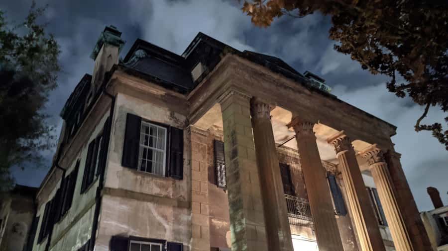Fraidy Cat Ghost Tour - Family Fun in Haunted Savannah - What you can expect from the guides