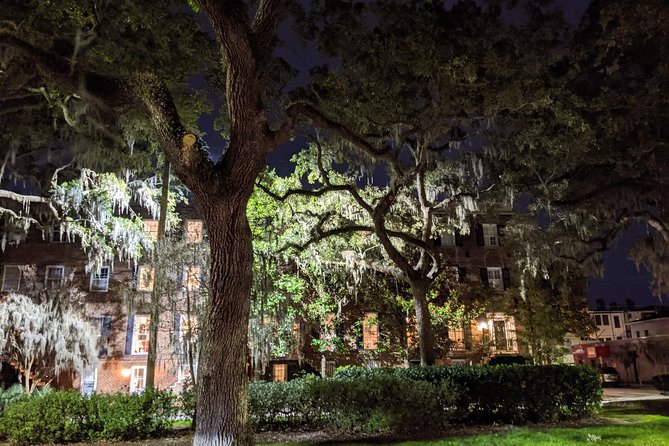 Fraidy Cat: The Family Fun Ghost Tour of Savannah - Wright Square holds some of Savannah’s oldest stories