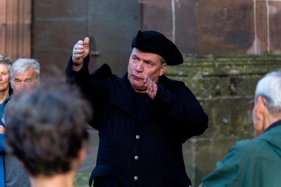 Freiburg: Acting tour "Witches, Torture, Stake" with Historix-Tours - Fischerau 24 and the personal cost of persecution
