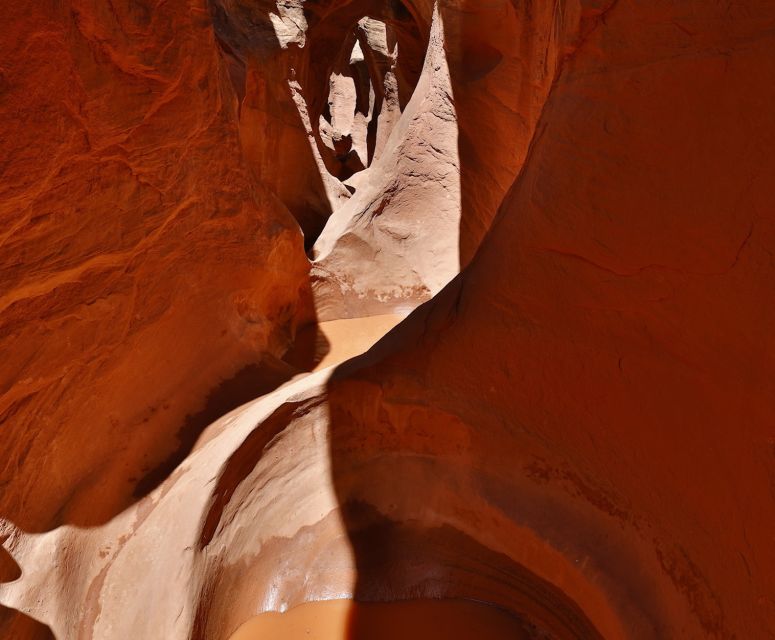 From Escalante: Dry Fork, Peekaboo & Spooky Slot Canyon Tour - Peekaboo Slot Canyon’s sculpted final stretch