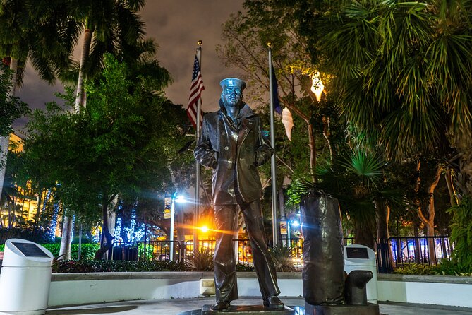 Ft Lauderdale Ghosts Boos and Booze Haunted Pub Crawl - Feeling watched at the Museum of Discovery and Science