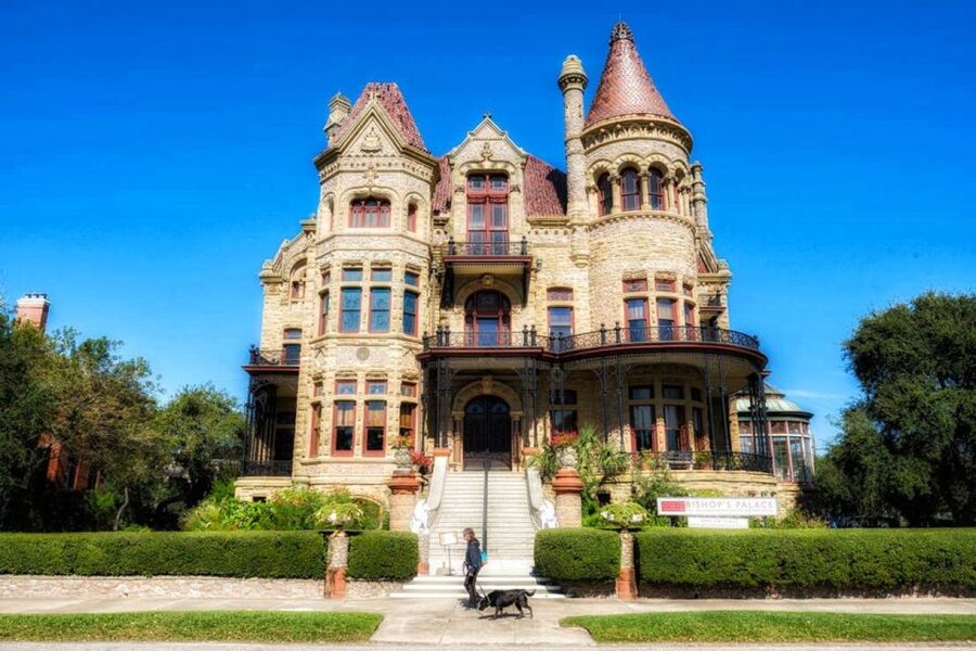 Galveston: Haunted Pub Crawl Walking Tour - Practical verdict: should you book it?