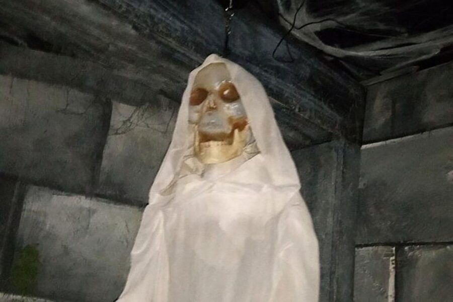 Galveston's Haunted Mayfield Manor - Accessibility and practical details