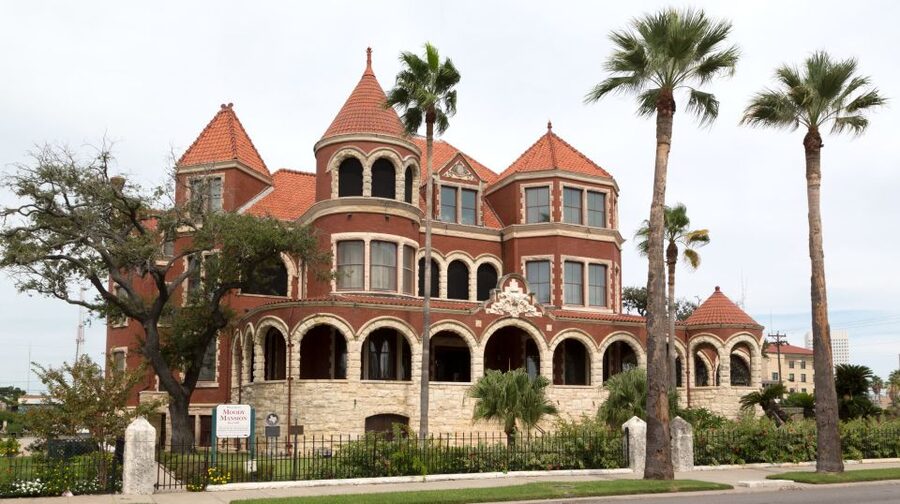 Galveston: Spooky Strand Ghost Walking Tour - Key points to know before you book