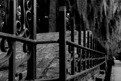 Genteel and Bard’s Savannah Dark History and Ghost Encounter Walking Tour