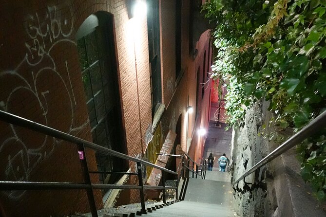Georgetown Walking Tour: Spies, Presidents, and Exorcist Steps - Key details about the Georgetown walk