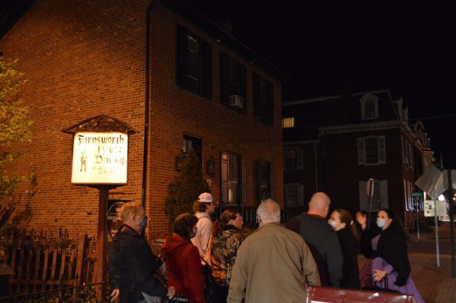 Gettysburg: Farnsworth House Haunted Walking Tours - The Farnsworth House Setting