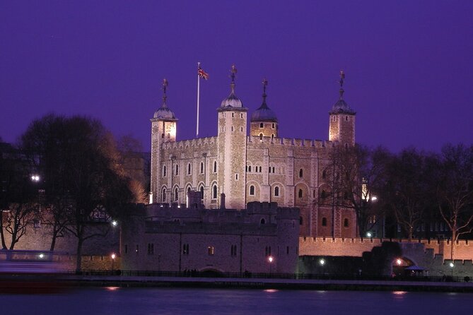 Ghastly Ghost Walking Tour in London - Starting beside All Hallows by Tower Church