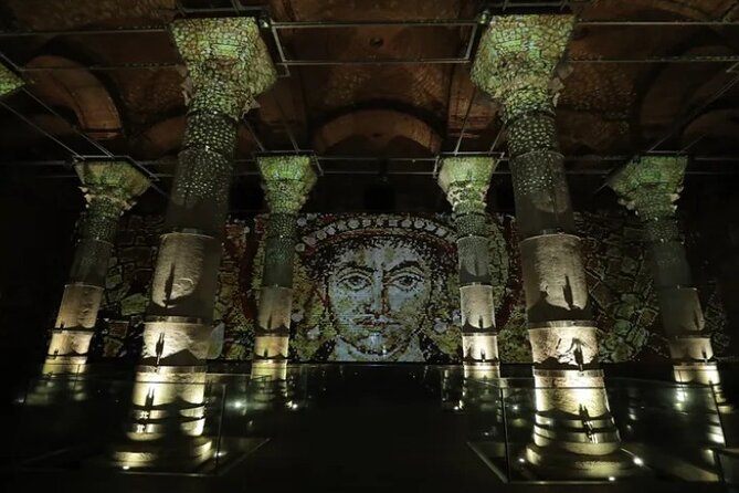 Ghost City istanbul Walking Tour - Basilica Cistern, the atmospheric finish