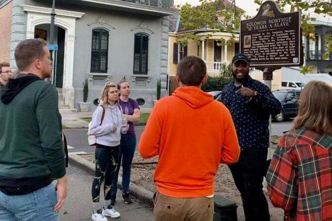 Ghost Tour and Haunted Pub Crawl Party with Free Shot - The LaLaurie Mansion and its dark reputation