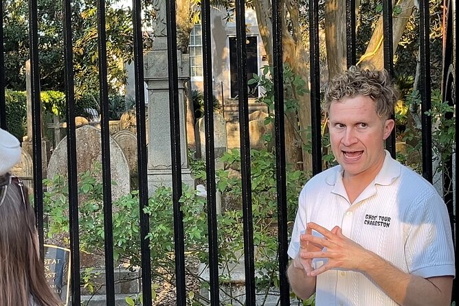 Ghost Tour Charleston - Circular Congregational Church and 5,000 graves
