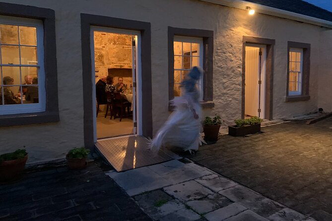 Ghost Tour & Dinner Norfolk Island - Elizabeth and the value of a strong guide