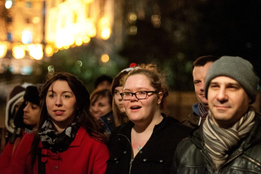 Ghosts and Legends of Mayfair Walking Tour - London - How the guides shape the experience