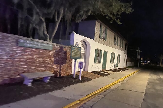 Ghosts and Spirits of St Augustine Pub Crawl Tour - The Castillo and stories of disease and the sea