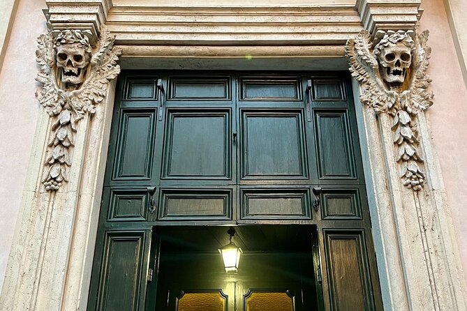 Ghosts Legends and Mysteries of Rome Walking Tour - Arco dei Banchi brings in exorcism and local belief